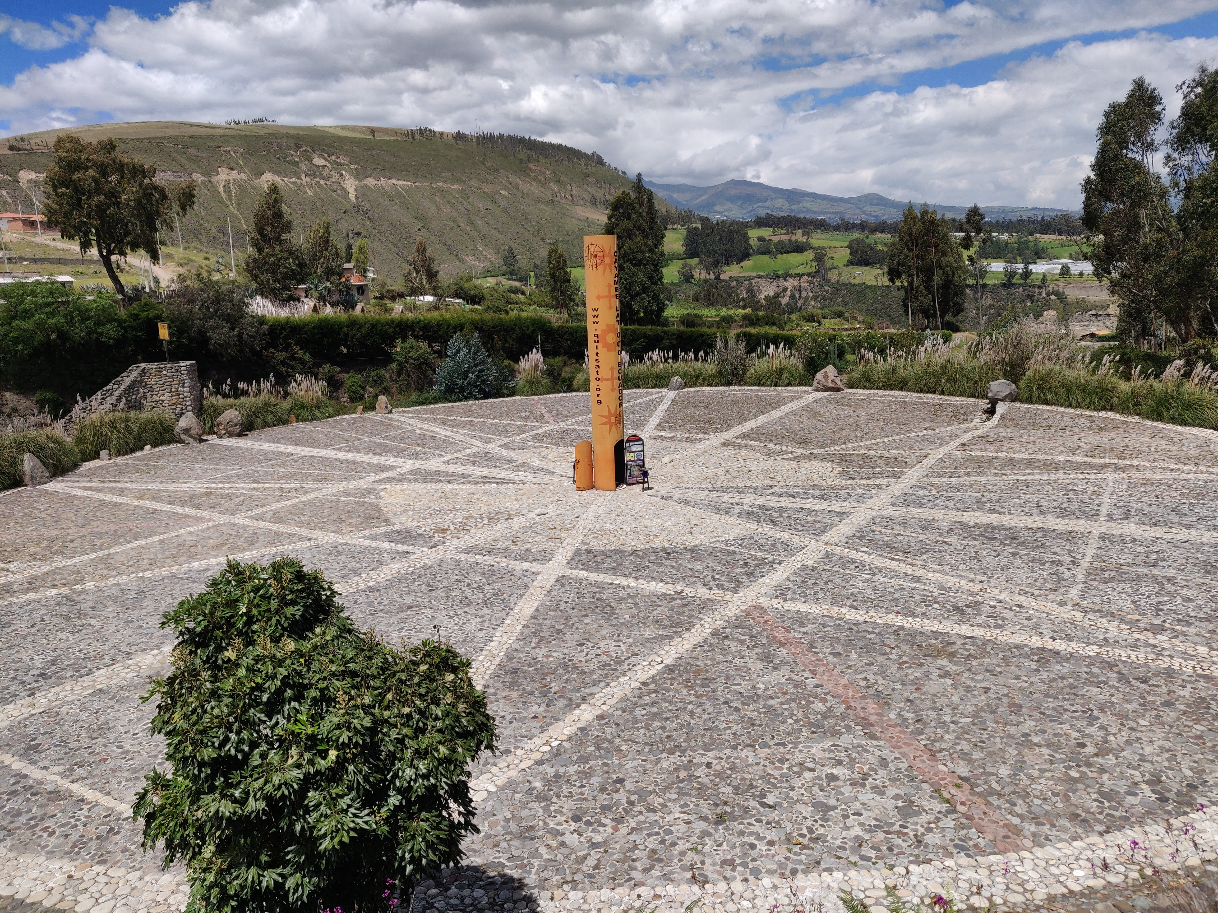 equator monument.jpg